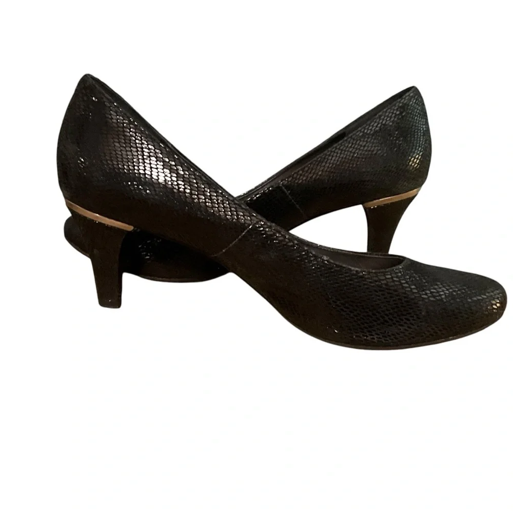 BCBGeneration Gumby Snakeskin Leather Kitten Heel Pumps - Picture 3 of 7